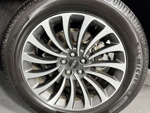 Used 2022 Lincoln Aviator Reserve w/ Equipment Group 201A image 36