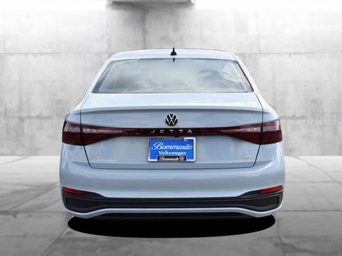 New 2026 Volkswagen Jetta SE FWD image 6