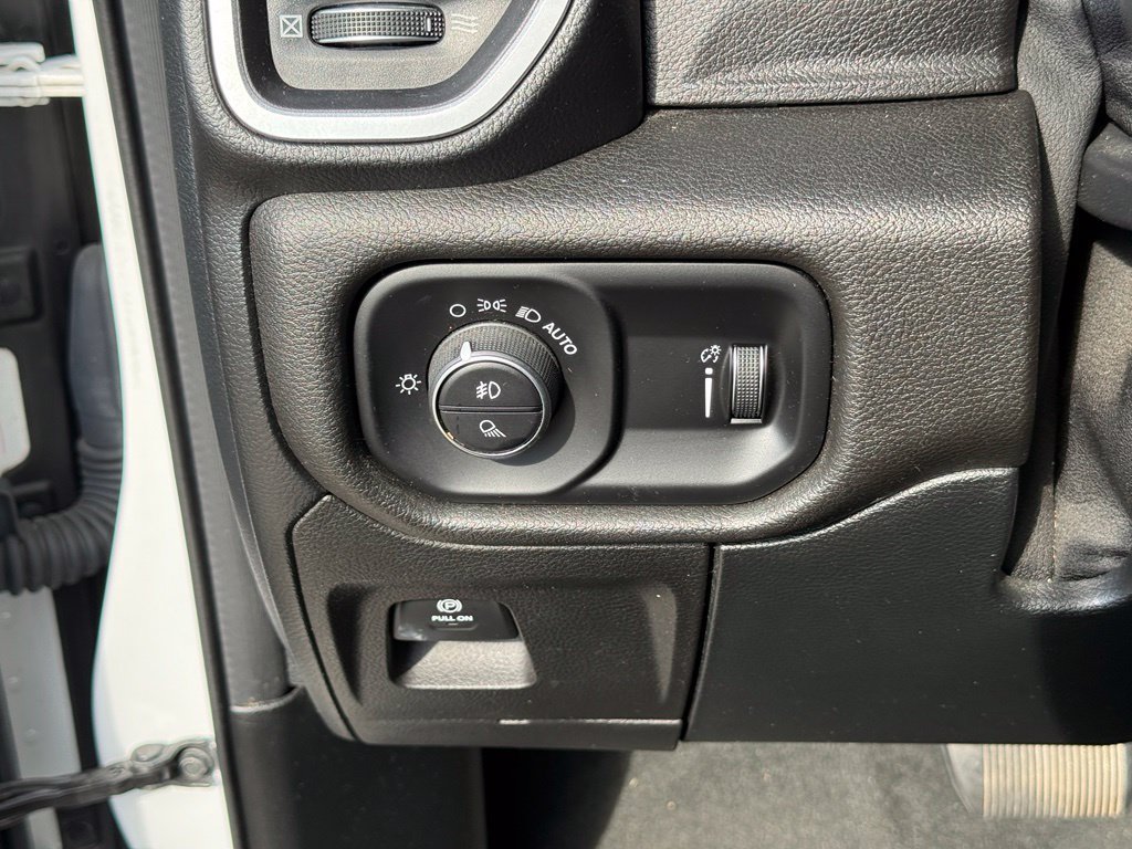 Used 2020 RAM 1500 Big Horn AWD/4WD image 20