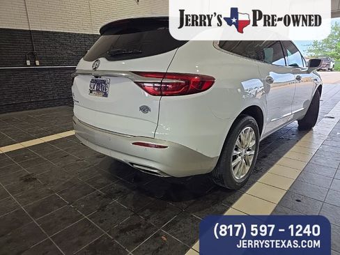 Used 2020 Buick Enclave Essence w/ Sound and Sites Package AWD/4WD image 6