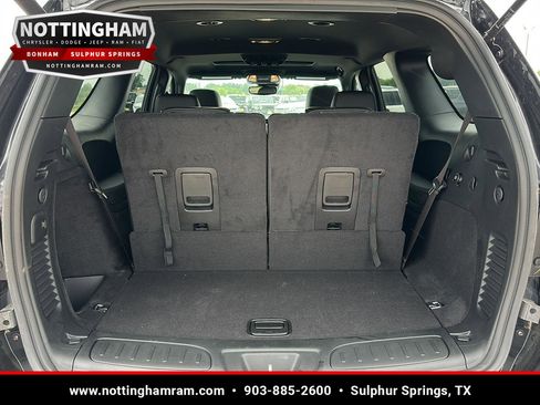 Used 2025 Dodge Durango R/T AWD/4WD image 8