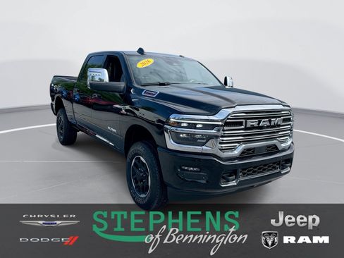 Used 2026 RAM 2500 Laramie AWD/4WD image 1