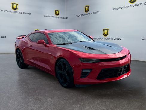 Used 2016 Chevrolet Camaro SS RWD image 7