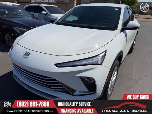 Used 2025 Buick Envista Preferred image 5