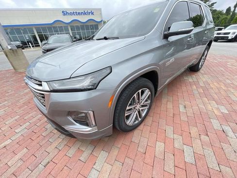 Used 2023 Chevrolet Traverse High Country FWD image 31