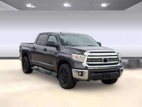 Used 2016 Toyota Tundra SR5 w/ SR5 Upgrade Package RWD image 7