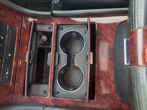 Used 2007 Cadillac Escalade ESV AWD w/ Information Package image 44