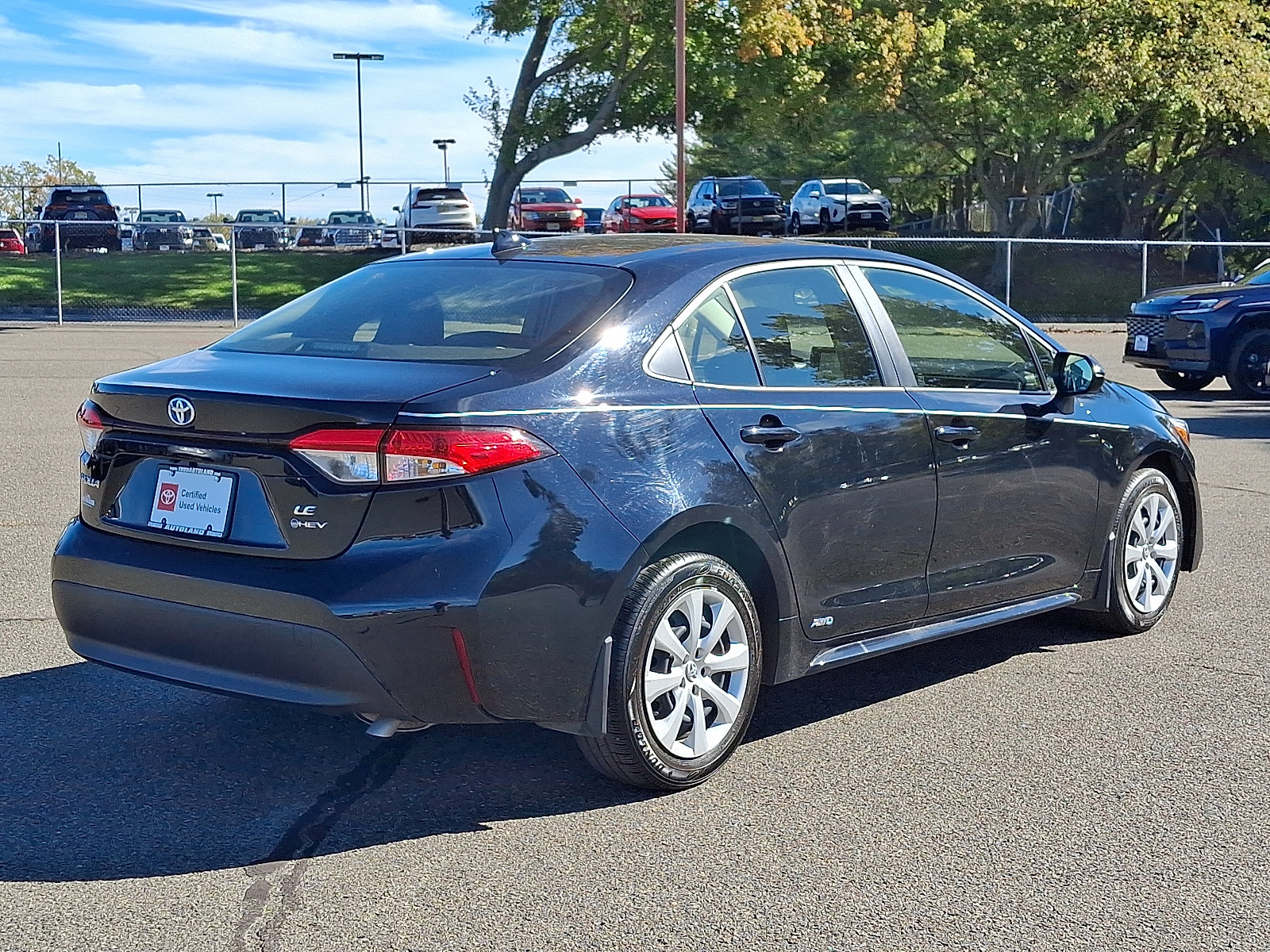 Certified 2025 Toyota Corolla LE AWD/4WD image 7