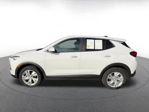 Used 2025 Buick Encore GX Preferred image 8