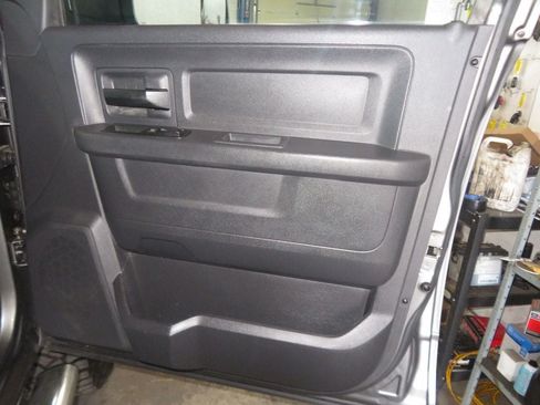 Used 2012 RAM 3500 ST w/ Chrome Appearance Group AWD/4WD image 33