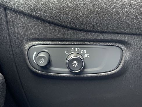 Used 2024 Chevrolet Equinox LT image 17