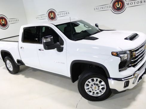 Used 2024 Chevrolet Silverado 2500 LTZ image 74