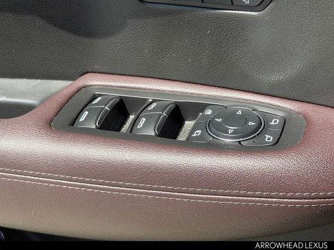 Used 2021 Cadillac XT6 Premium Luxury FWD image 24