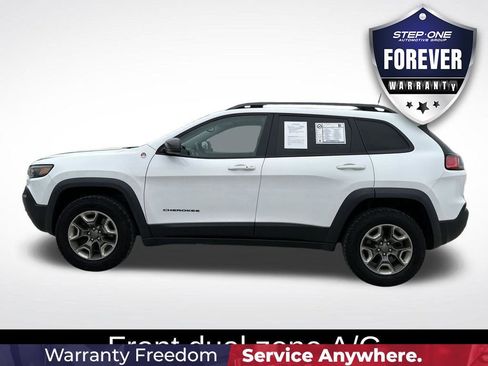 Used 2019 Jeep Cherokee Trailhawk AWD/4WD image 5