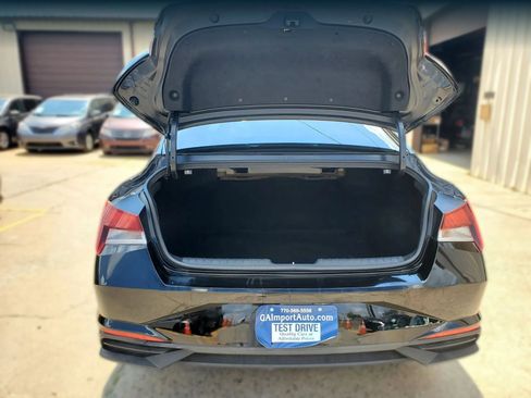 Used 2021 Hyundai Elantra SEL w/ Convenience Package FWD image 44