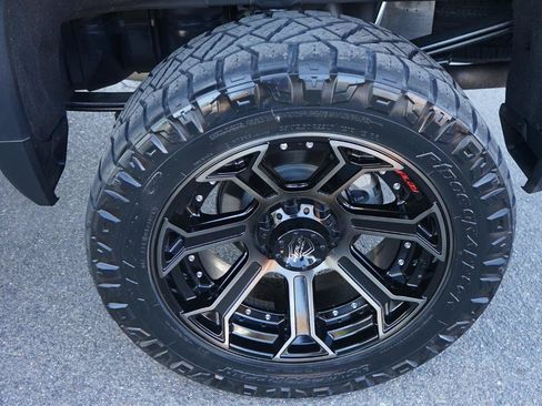 Used 2020 GMC Sierra 1500 Elevation w/ X31 Off-Road Package AWD/4WD image 29