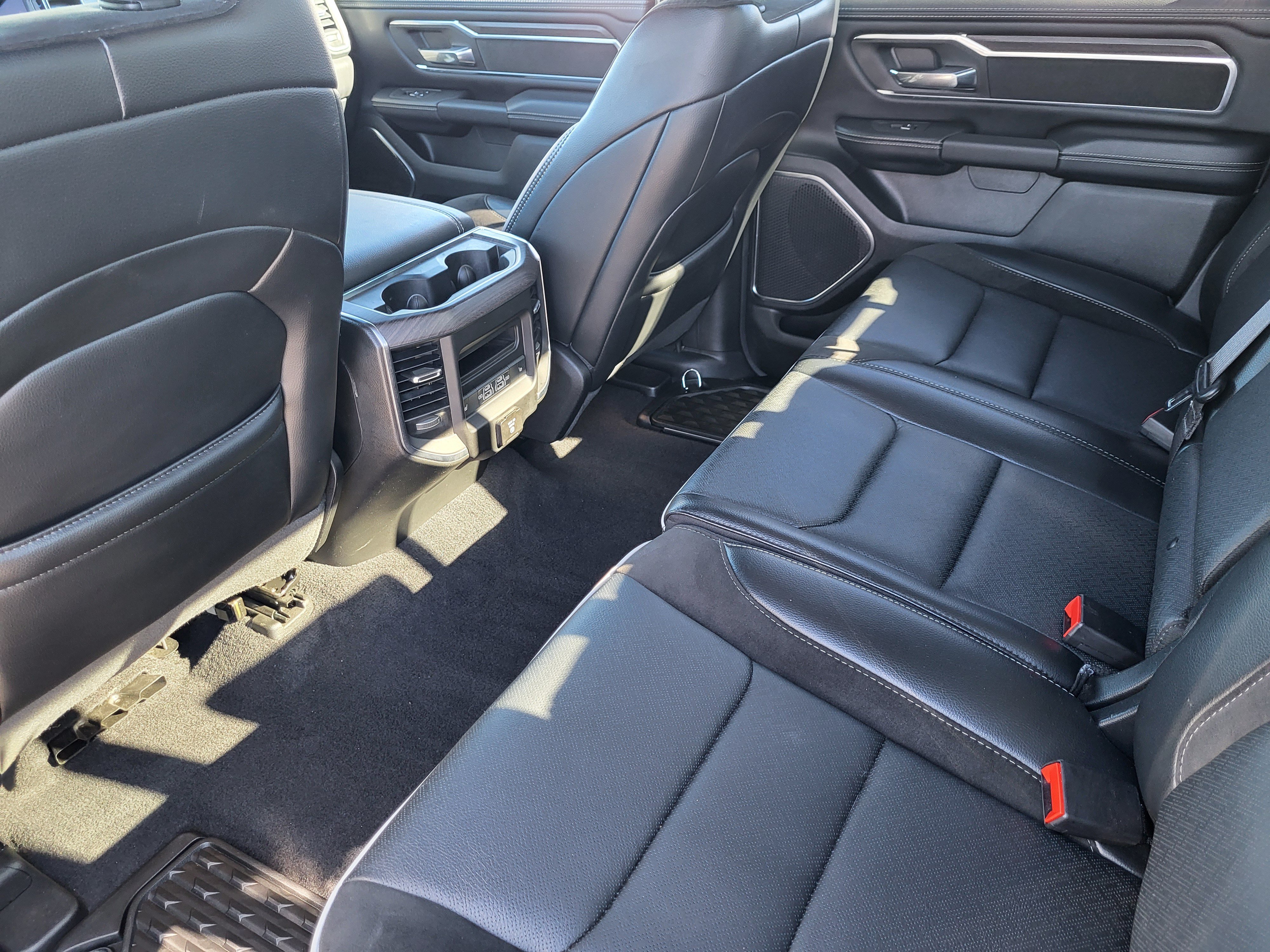 Used 2026 RAM 1500 Laramie AWD/4WD image 23