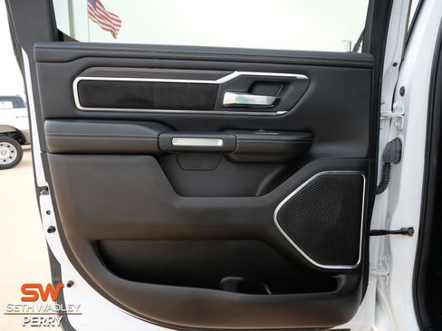 Used 2024 RAM 1500 Laramie image 15