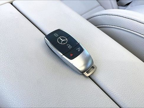 Certified 2023 Mercedes-Benz GLS 450 4MATIC image 39
