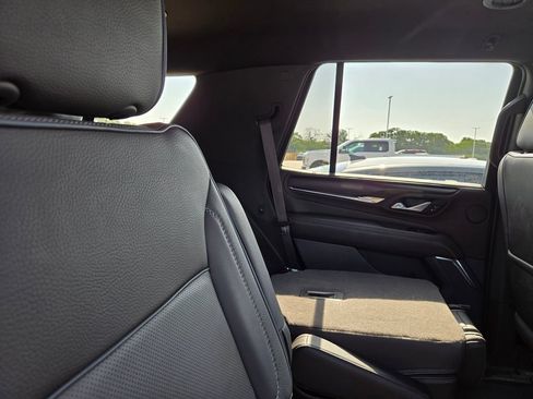 Used 2022 GMC Yukon Denali RWD image 15