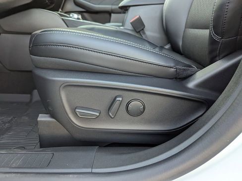 New 2026 Ford Escape SE w/ Class II Trailer Tow Package FWD image 13