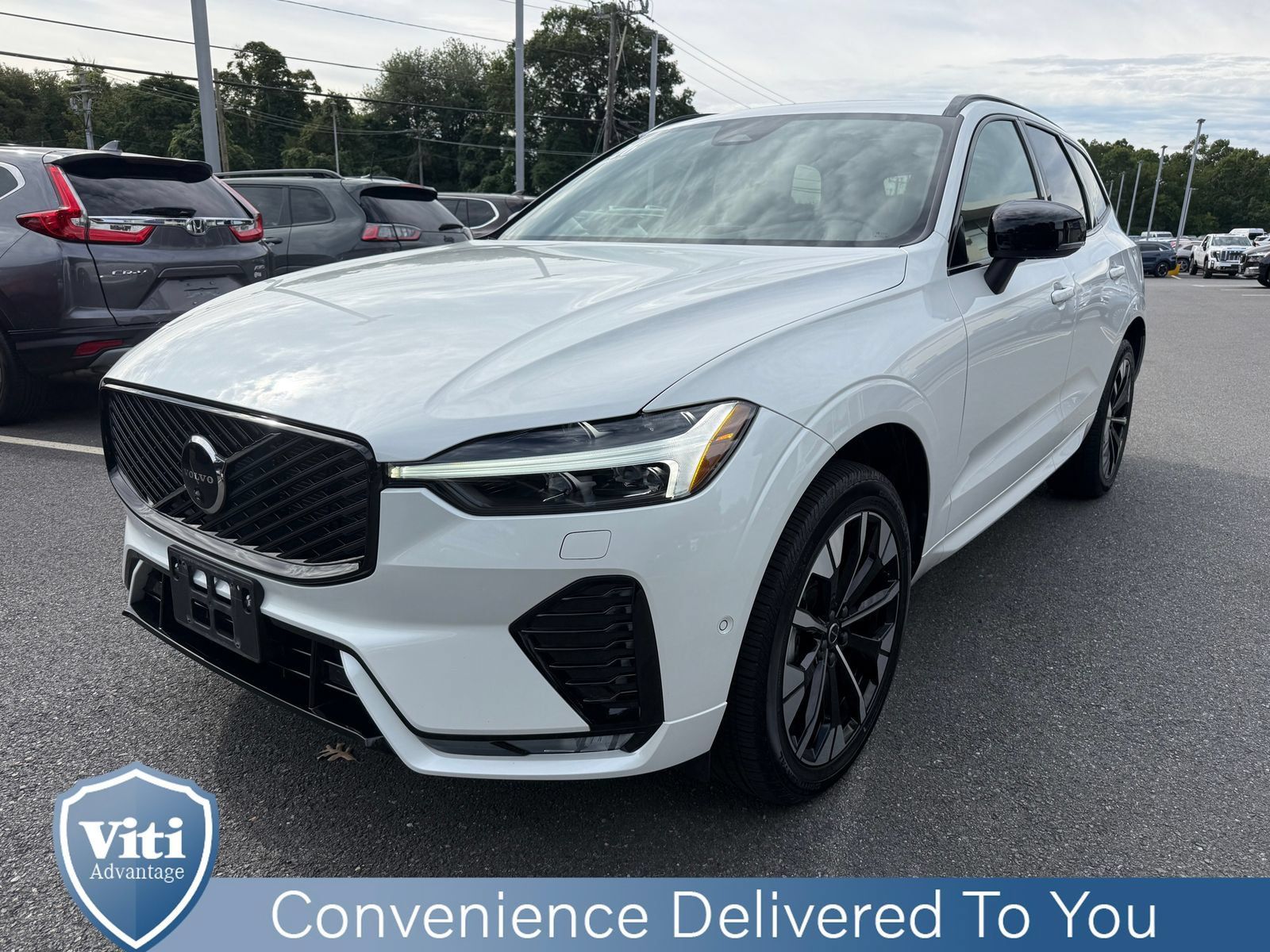 Used 2026 Volvo XC60 B5 Plus w/ Protection Package Premier AWD/4WD image 4