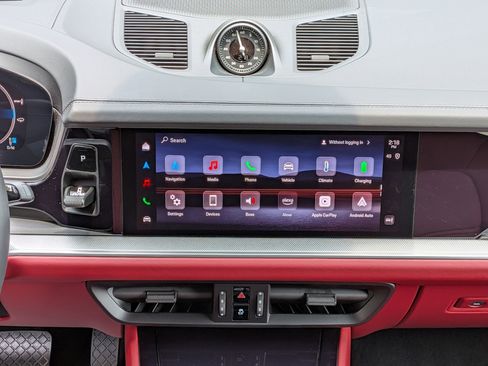Certified 2026 Porsche Cayenne E-Hybrid Coupe AWD/4WD image 13