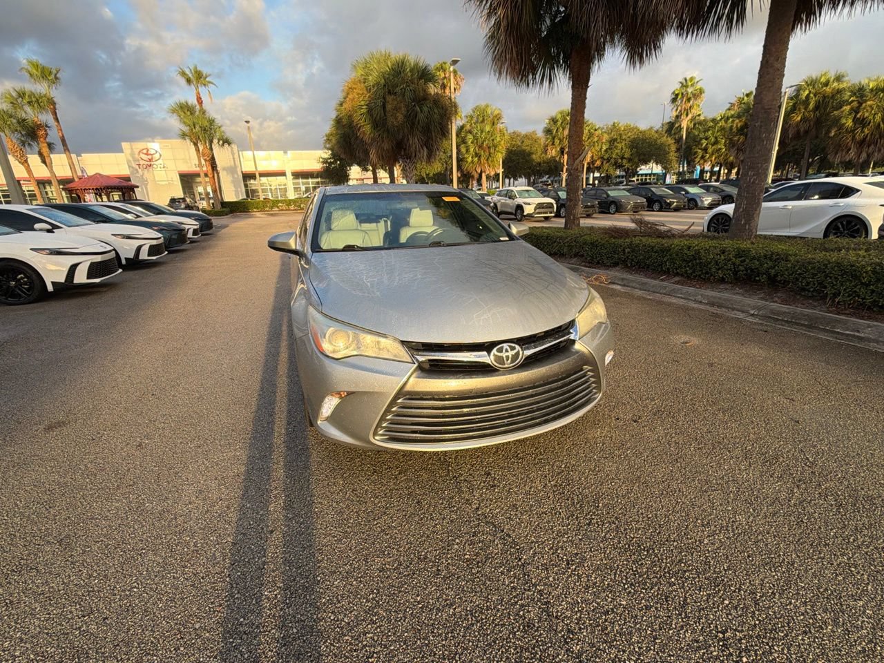 Used 2017 Toyota Camry XLE FWD image 5