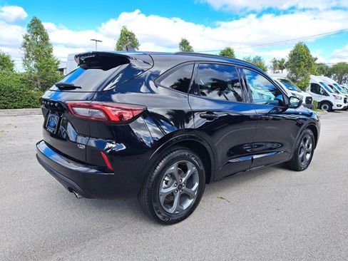 Certified 2024 Ford Escape ST-Line image 7