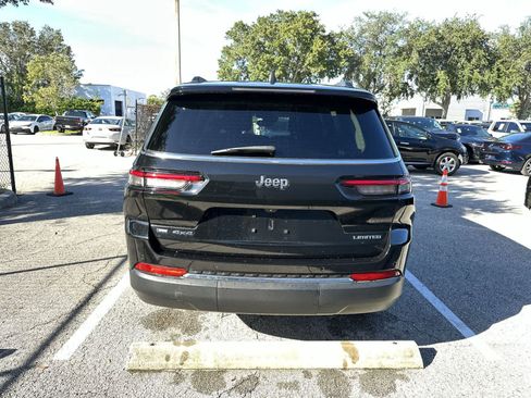 Used 2021 Jeep Grand Cherokee L Limited AWD/4WD image 7