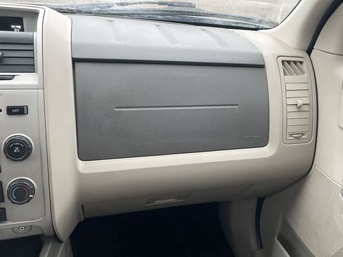 Used 2012 Ford Escape XLT image 16