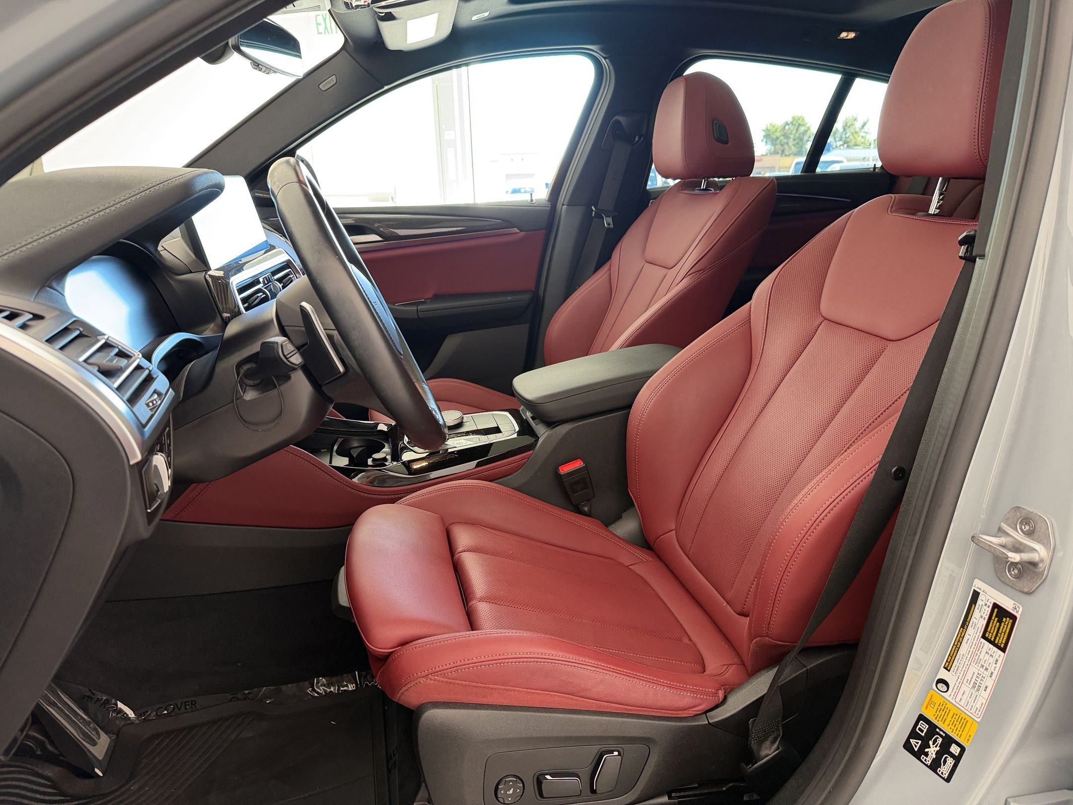 Certified 2024 BMW X4 M40i w/ Premium Package AWD/4WD image 5