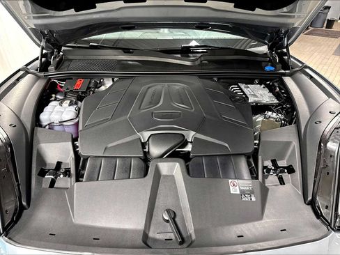 New 2026 Porsche Cayenne Coupe AWD/4WD image 35