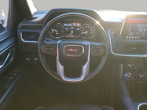 Used 2021 GMC Yukon SLT image 24