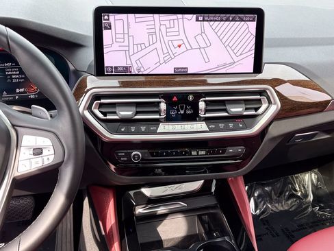 Used 2023 BMW X4 xDrive30i w/ Premium Package AWD/4WD image 32