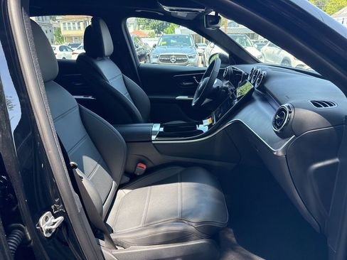 New 2025 Mercedes-Benz GLC 300 4MATIC image 14