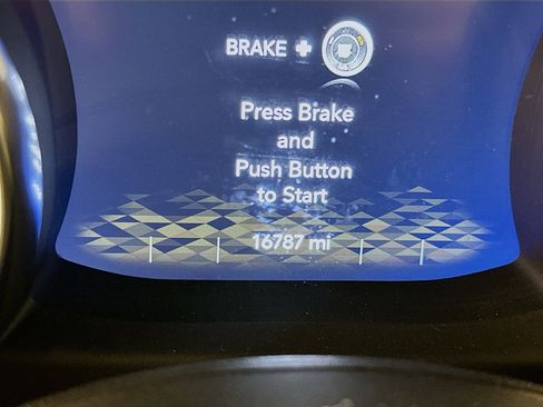 Used 2023 Jeep Wrangler Unlimited w/ Cold Weather Group image 19