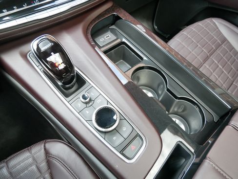 Used 2023 Cadillac Escalade ESV Premium Luxury Platinum w/ Heavy-Duty Trailer Package AWD/4WD image 20