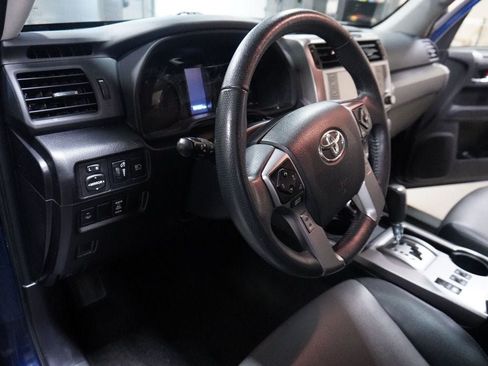 Used 2021 Toyota 4Runner SR5 Premium w/ Moonroof Package AWD/4WD image 12