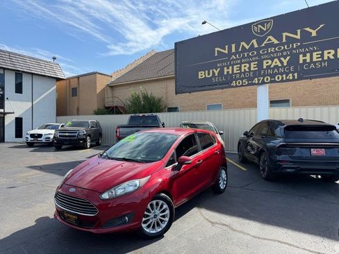Used 2014 Ford Fiesta SE w/ Equipment Group 201A FWD image 40