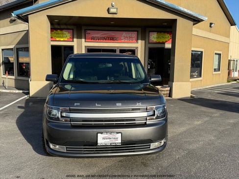 Used 2019 Ford Flex Limited AWD/4WD image 2