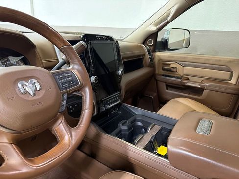 Used 2022 RAM 2500 Limited AWD/4WD image 14