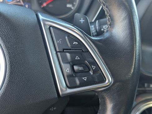 Used 2020 Chevrolet Camaro LT image 17