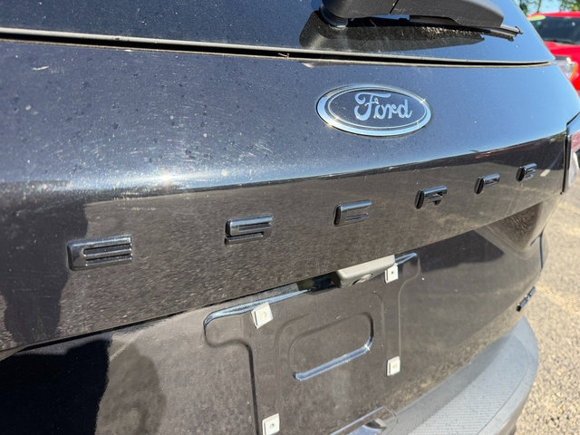 Certified 2022 Ford Escape SEL w/ SEL Stealth AWD Package image 5