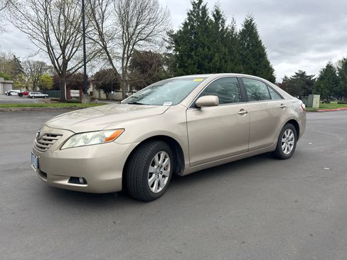 Used 2008 Toyota Camry XLE image 4