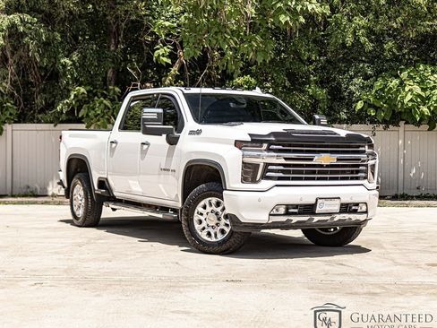 Used 2020 Chevrolet Silverado 3500 High Country AWD/4WD image 3
