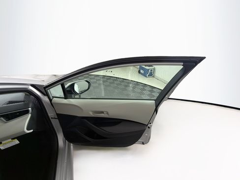Used 2026 Toyota Corolla LE FWD image 31