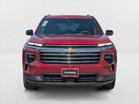 New 2026 Chevrolet Traverse LT image 8