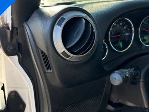 Used 2018 Jeep Wrangler Unlimited Sport AWD/4WD image 12