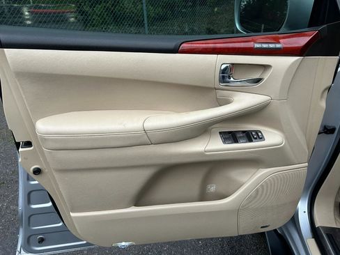 Used 2008 Lexus LX 570 Sport Utility AWD/4WD image 14